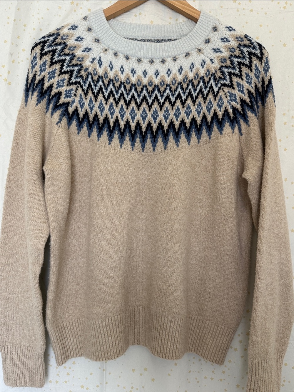 Amazon Essentials Beige Crewneck Sweater with Blue and Black Fair Isle Yoke